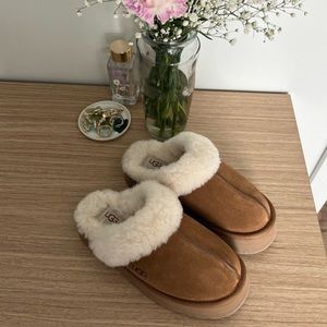 Size 6 Chestnut Ugg Disquette Platform Slipper